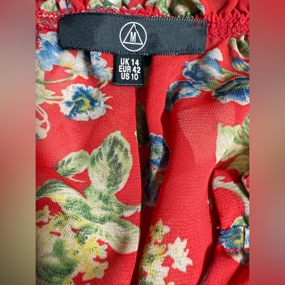 MISSGUIDED  Red floral surplice poet sleeve bodysuit size 10 - Picture 4 of 15